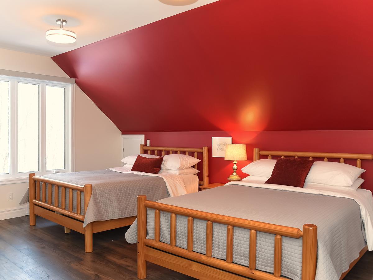 Hotel Belle De Nuit Wakefield Esterno foto